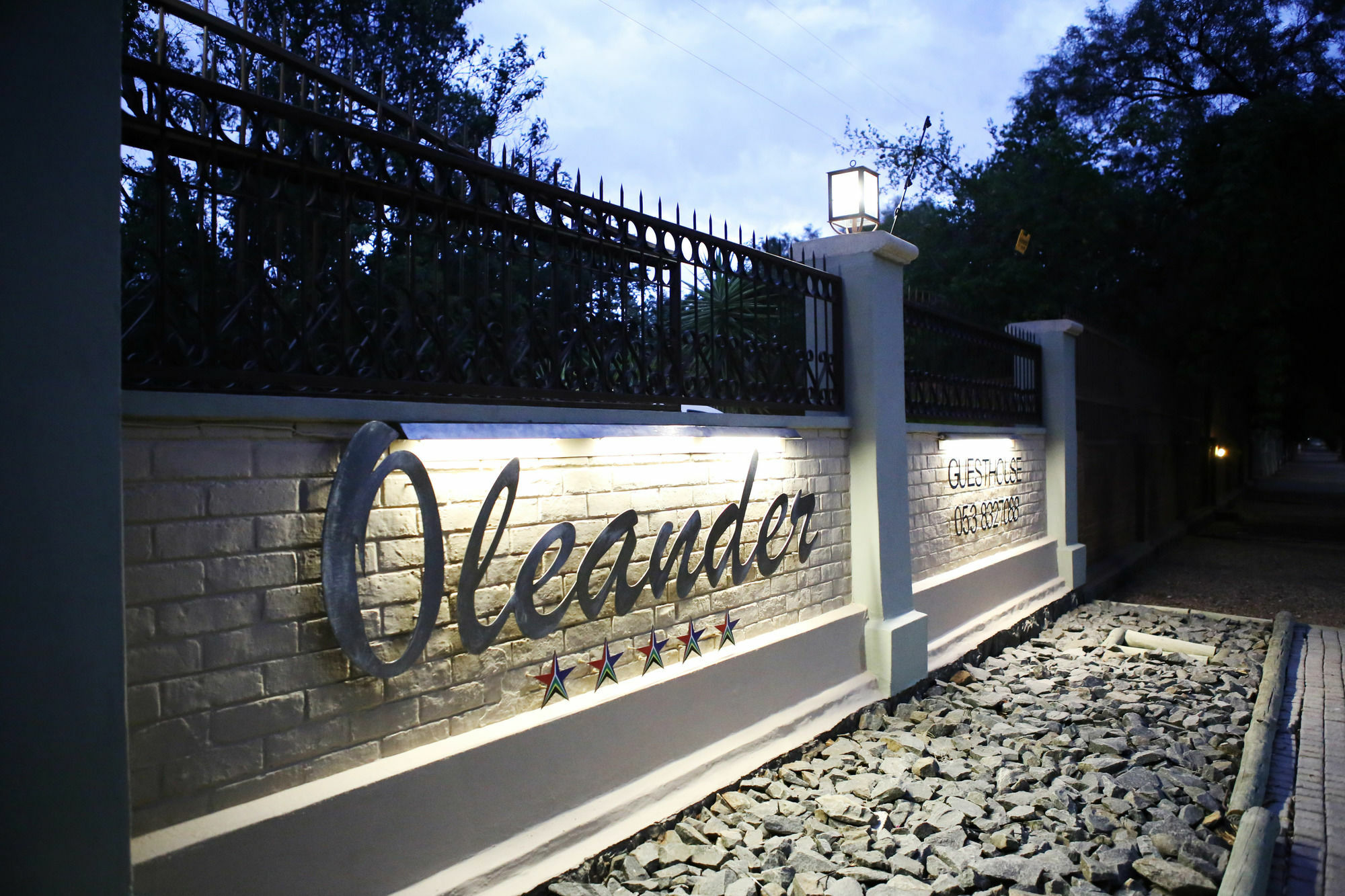 Oleander Guest House Kimberley Eksteriør billede